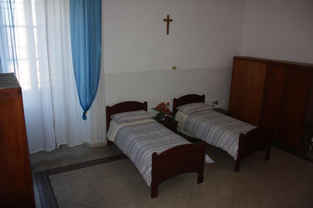Ostello Sant'Anna Narni Habitación foto
